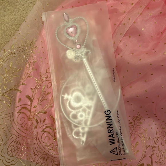 Relibeauty Pink Gold Princess Dress with Tiara and Scepter Size 6-6X - Picture 3 of 3